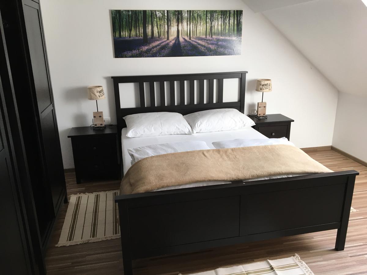 Apartments Avio Zgornji Brnik Eksteriør billede